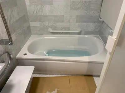 汚れにくく掃除のラクな快適バスルームに